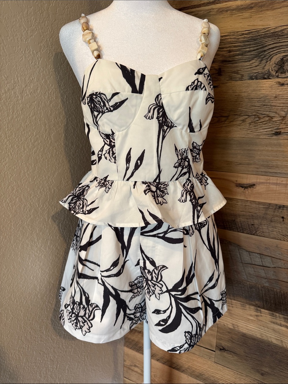 NWT Cream & Black Floral Matching Short Set